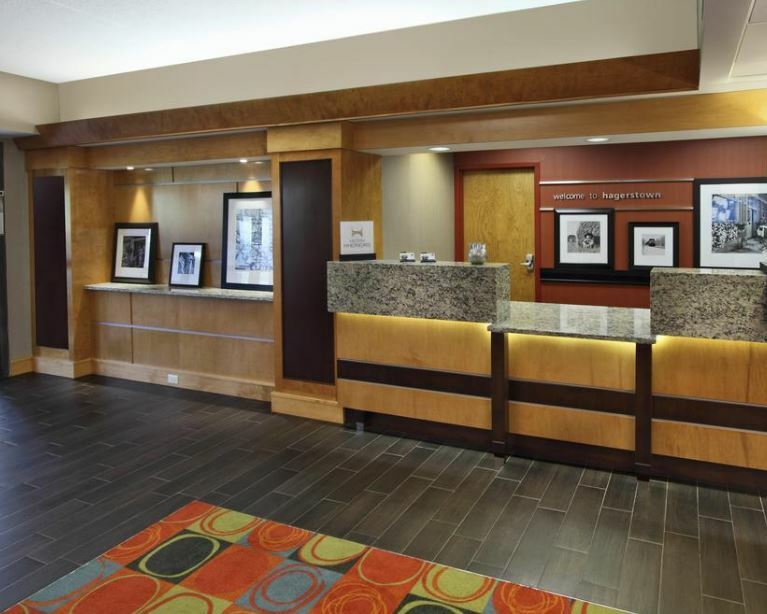 Hampton Inn Hagerstown-Maugansville Exterior photo